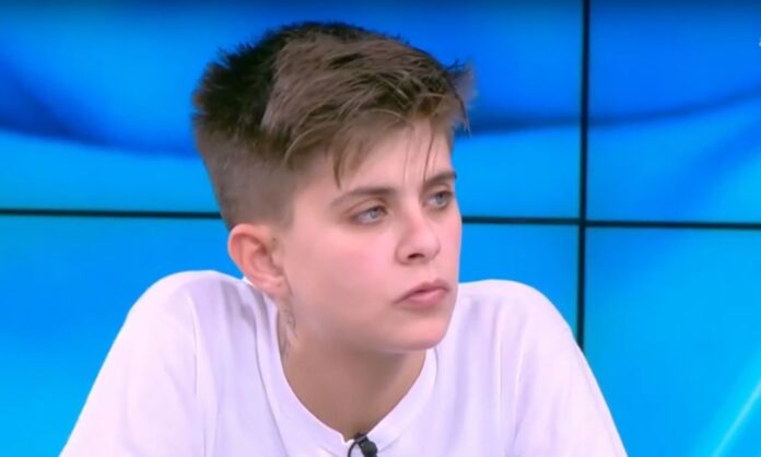 mhtera axaia.jpg
