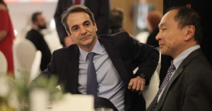 mitsotakis foykogiama.jpg