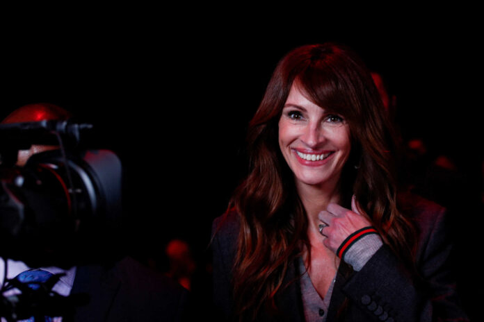 reuters julia roberts 1 scaled.jpg