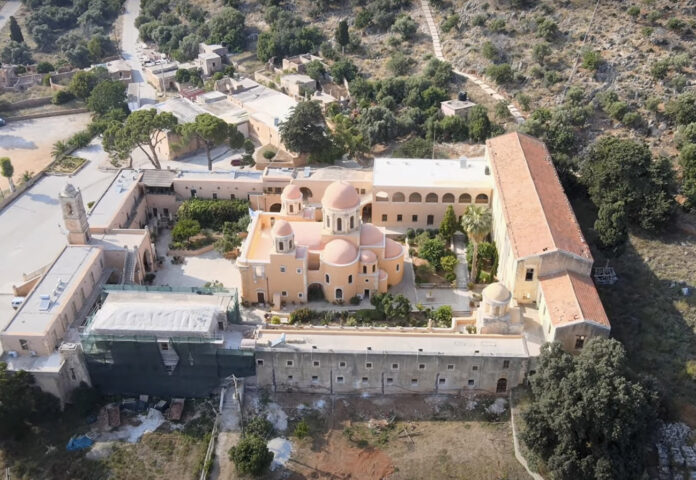 agia triada tzagkaroli grab.jpg