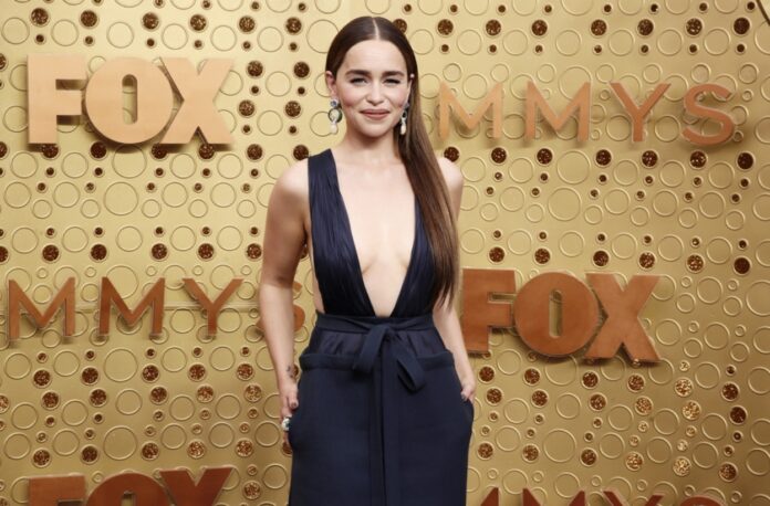 emilia clarke ape 1.jpg