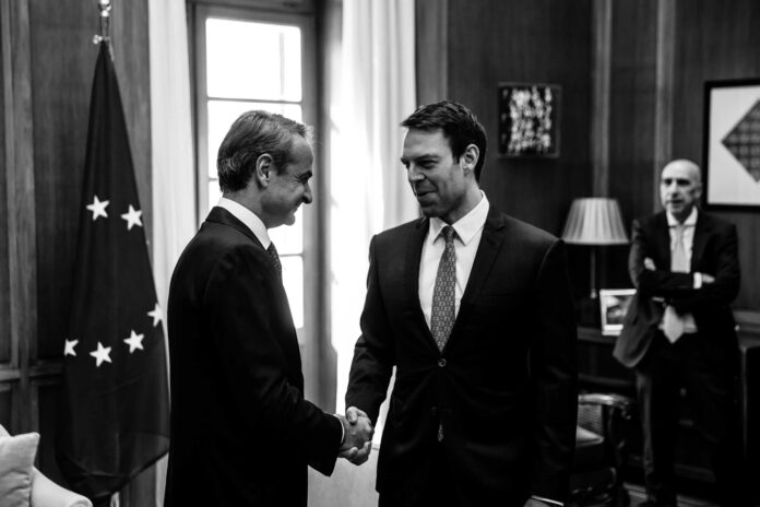 mitsotakis kasselakis bw scaled.jpg