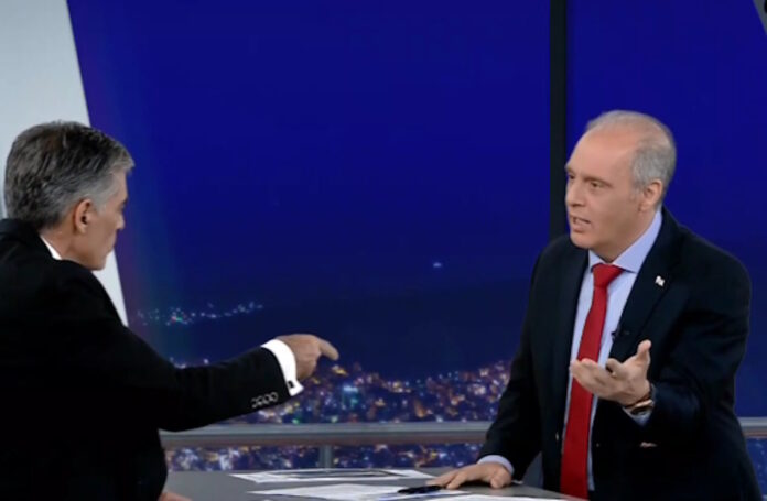 velopoulos live.jpg