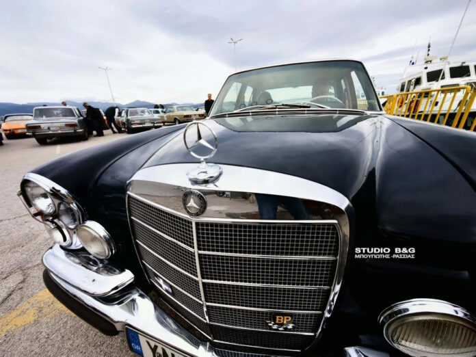 antikes230 02122023.jpg