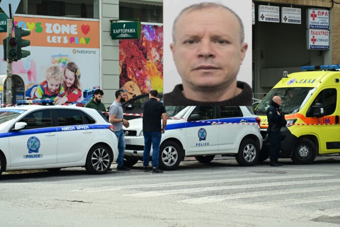 dolofonia menidi1 1.jpg