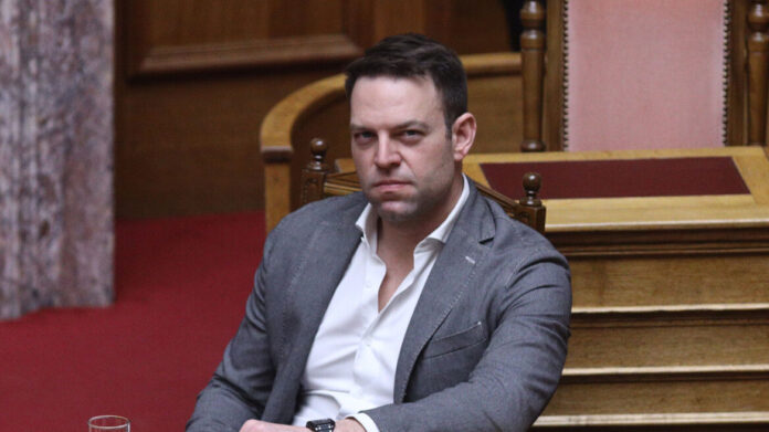 kasselakis voyli 2 .jpg
