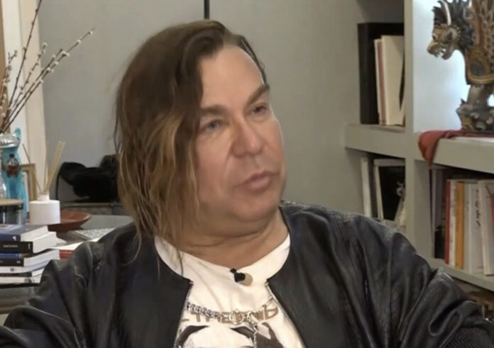tryfonas samaras grab.jpg