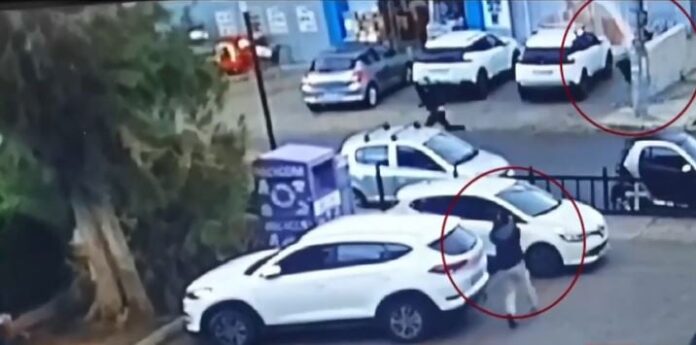 glyfada tourkoi.jpg