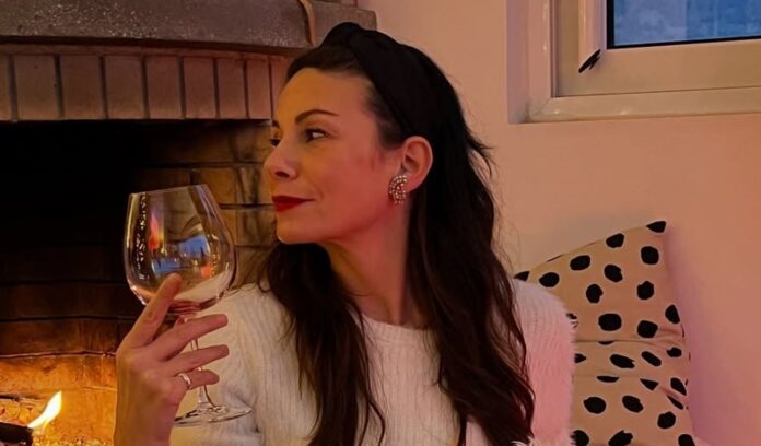 stella kalisperatou.jpg