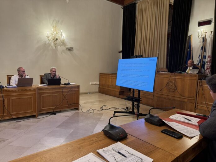 syskepsi foreon gia ton voak apo ton dimarcho irakleiou alexi kalokairino.jpg