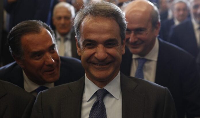 mitsotakis adonis 930x550 1.jpg