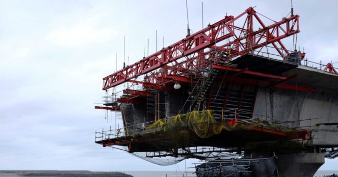 lng reuters scaled 1 1200x630.jpg