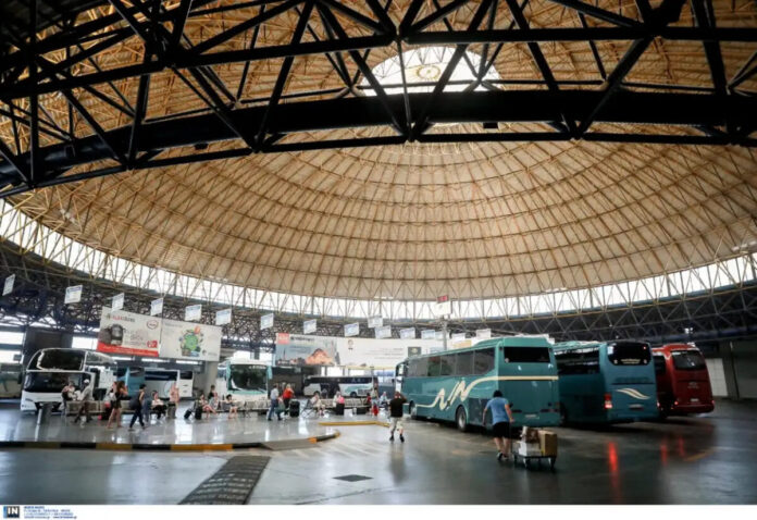 stathmos ktel makedonia thessaloniki 41011.jpg