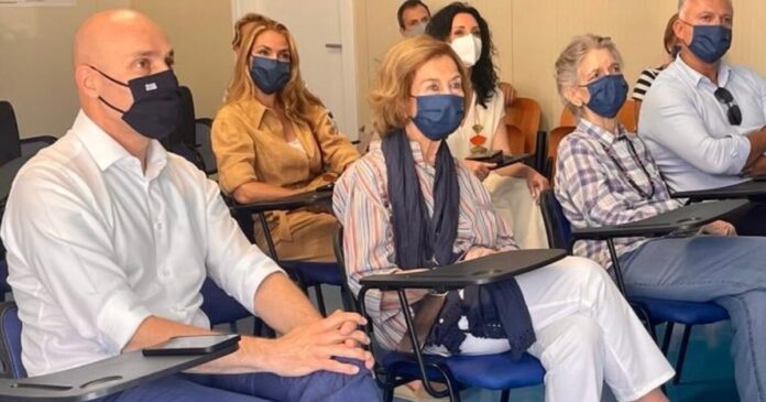 amyras 1 1200x630.jpg