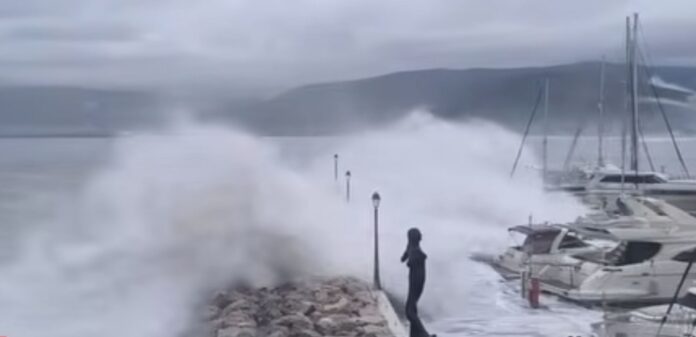 arcadia limenikos nekros.jpg