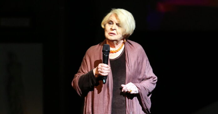 gianna stavraki 1200x630.jpg