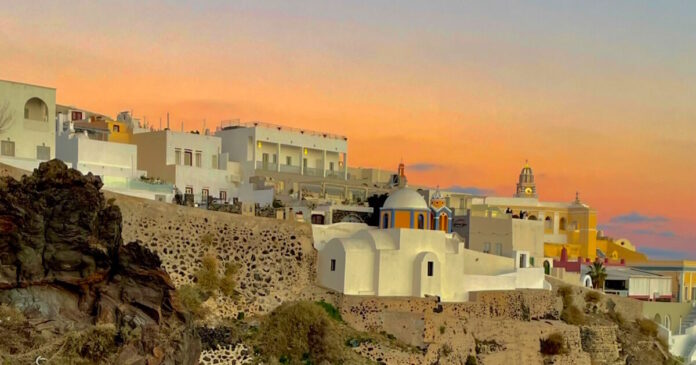 santorini ape mpe 1200x630.jpg