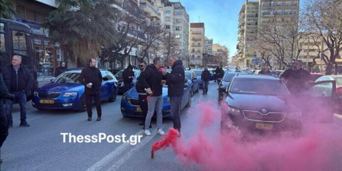 taxi kapnogona thessaloniki.jpg