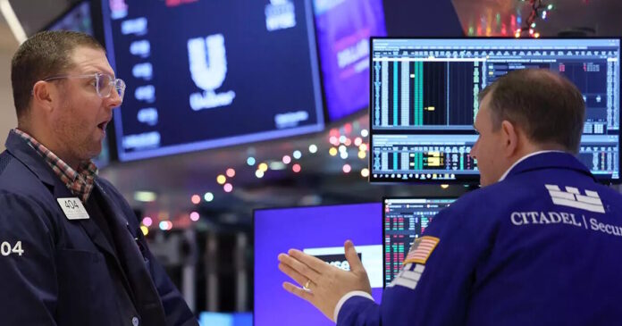 wall street reuters 1200x630.jpg