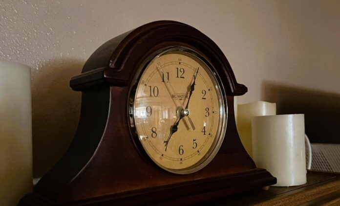 clock 1200x729 1.jpg