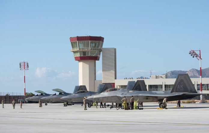 souda aeroporiki vasi.jpg