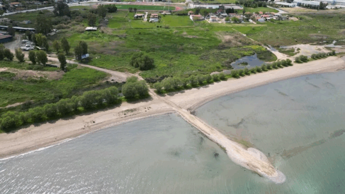 22 oropos limnothalassa 1020.jpg 1.png