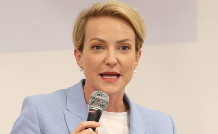 befunky collage234dfvsf 2026 04 02t230212.795.jpg