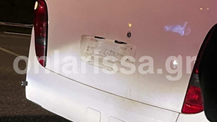 leoforeio xartines pinakides.jpg