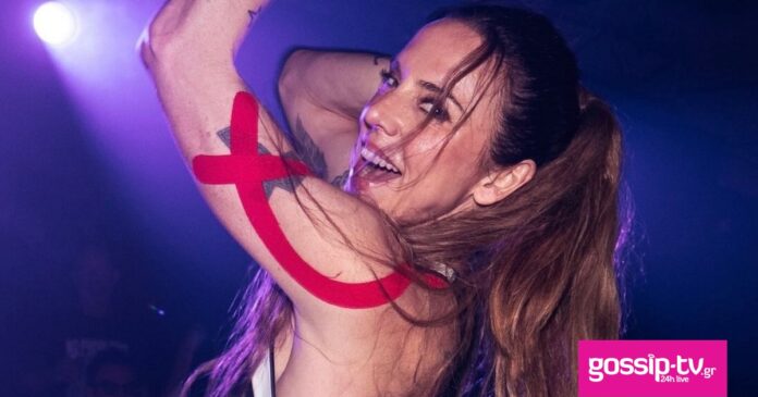 f1ea317e melaniecmusic177285331538472944583800248851639452848 og.jpg