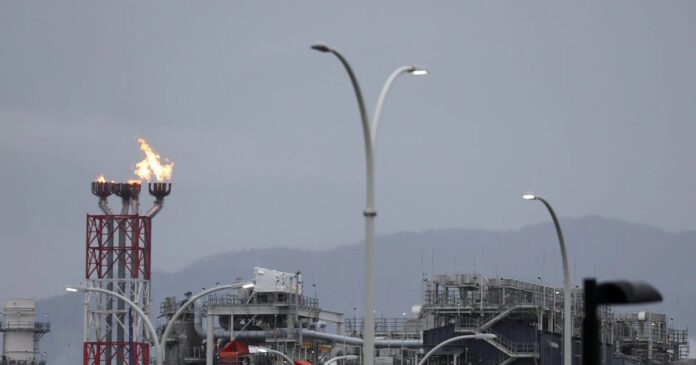 lng exports reuters scaled 1 1200x630.jpg