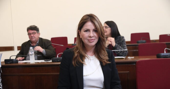 papakosta 1200x630.jpg