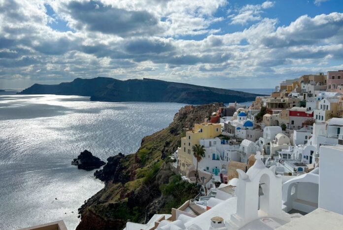 santorini.jpg