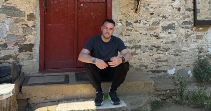 sakis arseniou 1200x630.jpg