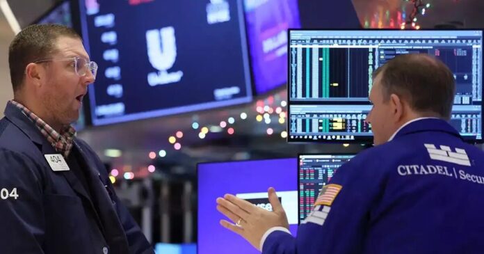 wall street reuters 1200x630.jpg