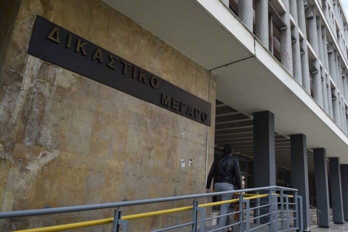 dikastiko megaro thessaloniki.jpg