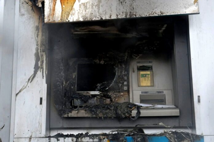 ekrixi atm.jpg
