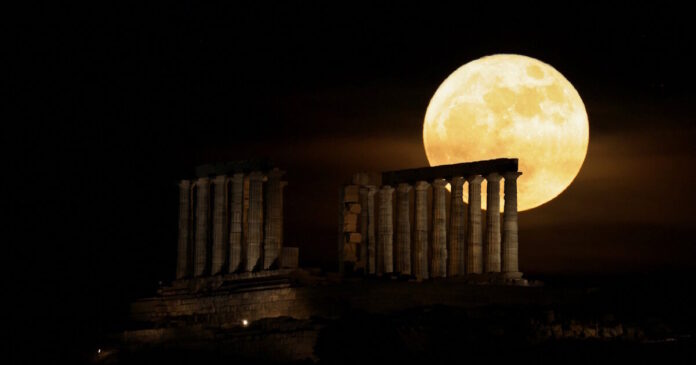 greece moon 1200x630.jpg