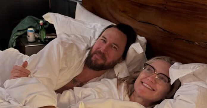 kate hudson 10062026 1200x630.jpg