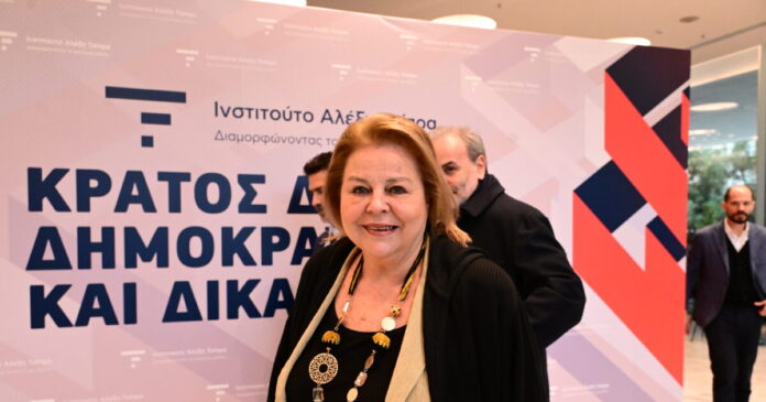 louka katseli 2 1200x630.jpg
