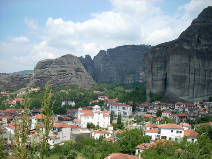 meteora aftodioikisi.jpg