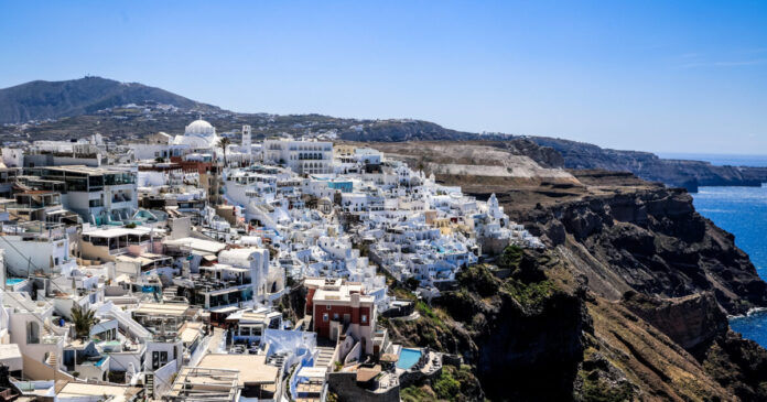 santorini eurokinissi 1 1200x630.jpg