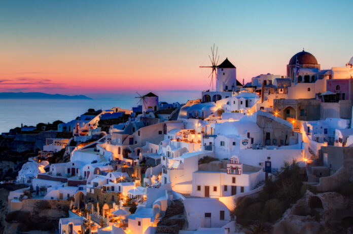 oia santorini hdr sunset.jpg