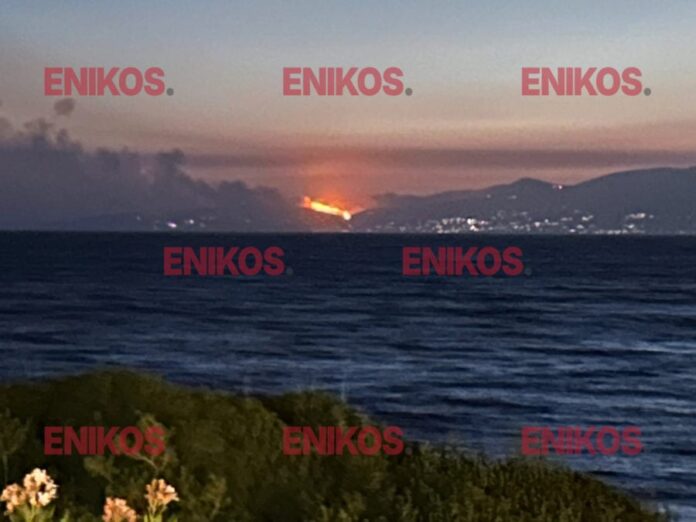 fotia paros apo tin naxo 900x675.jpg