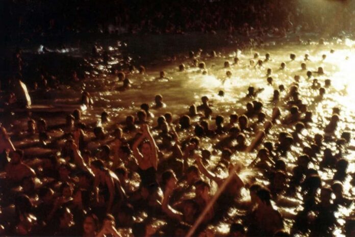 party sti vouliagmeni.jpg