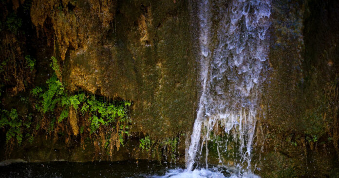katarraktis 2 1200x630.jpg