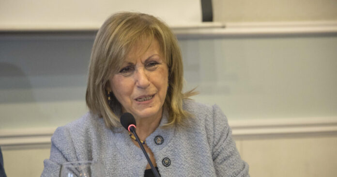 nana aidona 1 1200x630.jpg