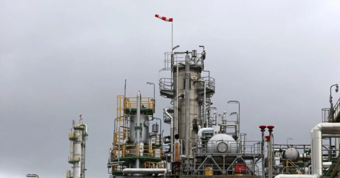 oil industry 1 1 1200x630.jpg