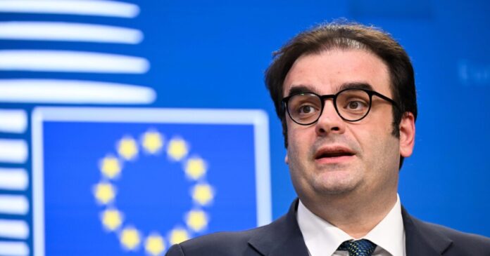 pierrakakis eurogroup eurokinissi scaled 1 1200x630.jpeg