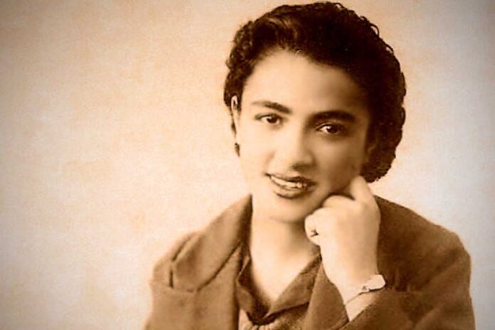 sotiria bellou.jpg