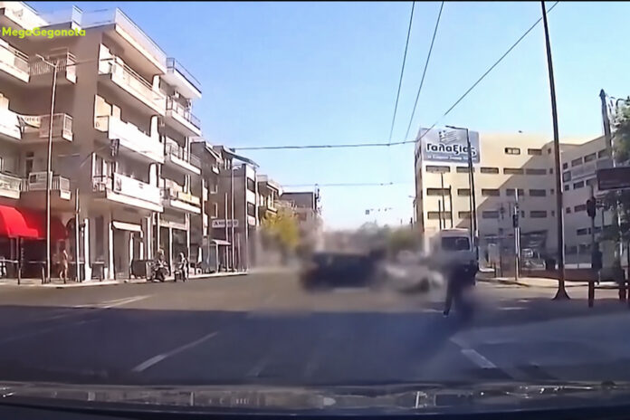 kolonos.jpg